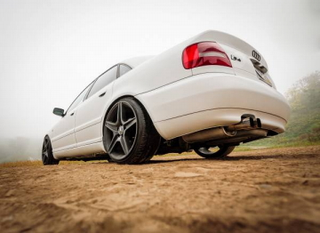 Illustration for article titled Could This 4.2-Equipped 2002 Audi S4 Pull $9,999?